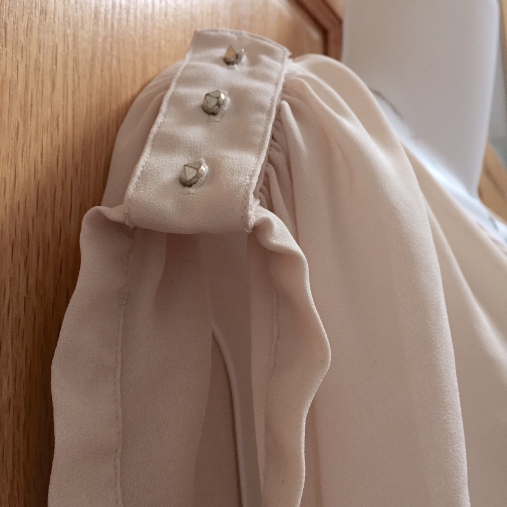 2/$20 Zara Light Beige Blouse Top XL Shoulder Stud